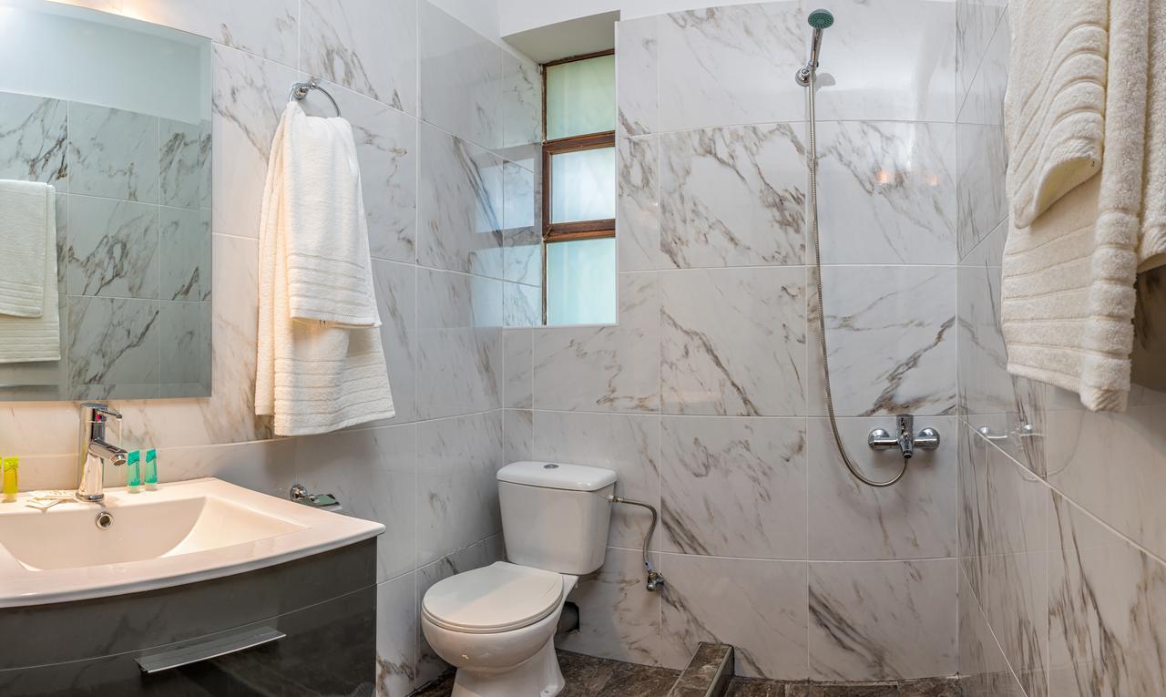 Georgalas Sun Beach Rooms Nea Kallikrateia Екстер'єр фото